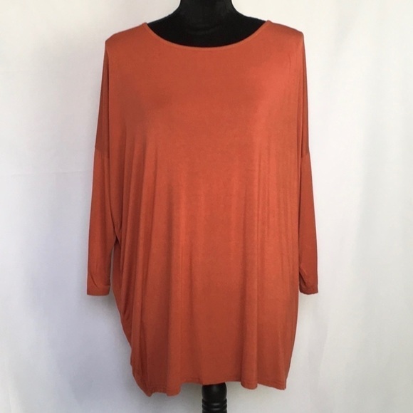 🎉 Buy 1, get 2 Free on all items $12 or less Simple by Suzanne Betro High Low - Picture 1 of 6